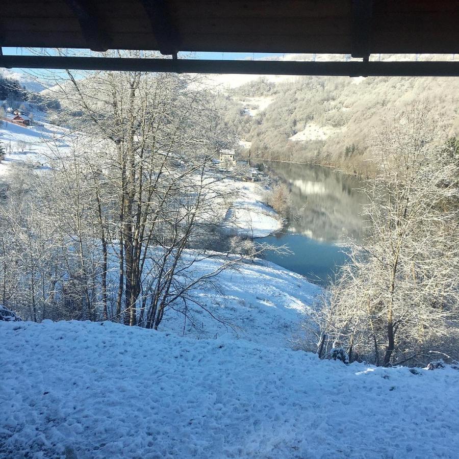 Cabana Baraj Apuseni Mountains Mihoesti Kültér fotó