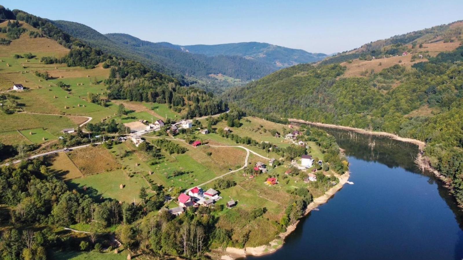 Cabana Baraj Apuseni Mountains Mihoesti Kültér fotó