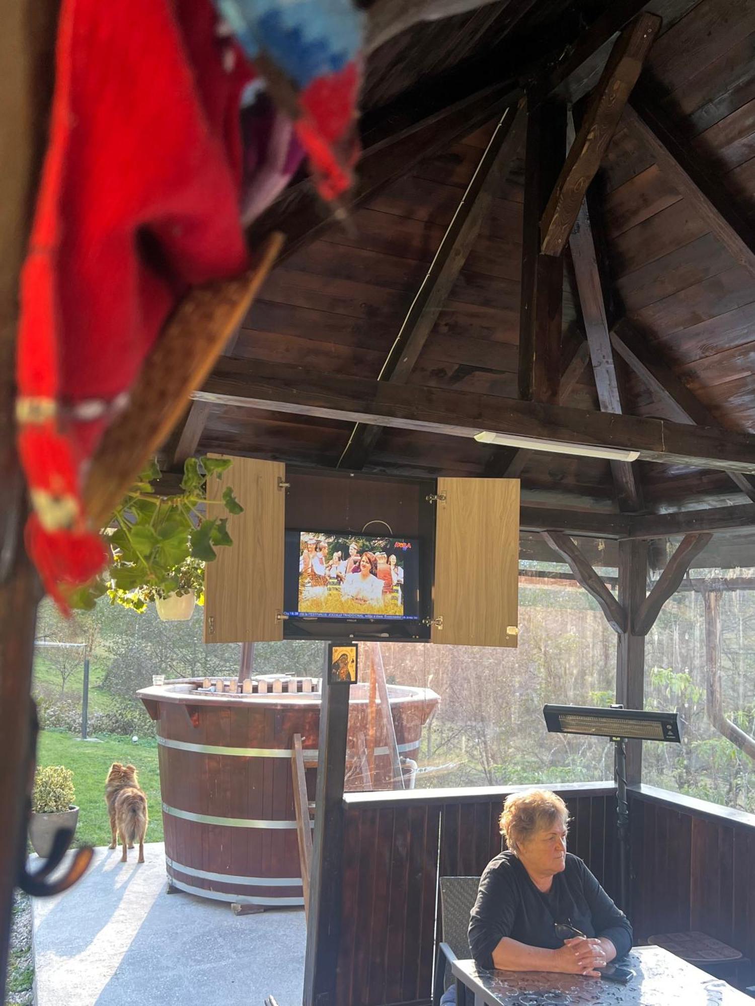 Cabana Baraj Apuseni Mountains Mihoesti Kültér fotó